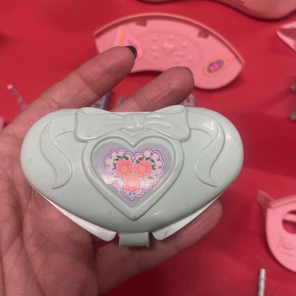 My Little Pony G1 Perm Shoppe Parts Lot Chair Comb Towel Shelf Makeup Shower Cap - Picture 14 of 16